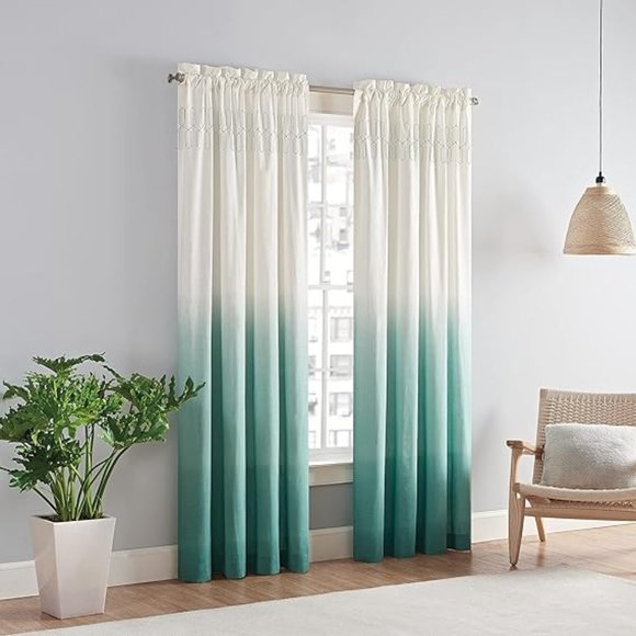 Vue Arashi Ombre Teal 52 x 95 Rod Pocket Curtain Panel Light Filtering - Picture 1 of 3